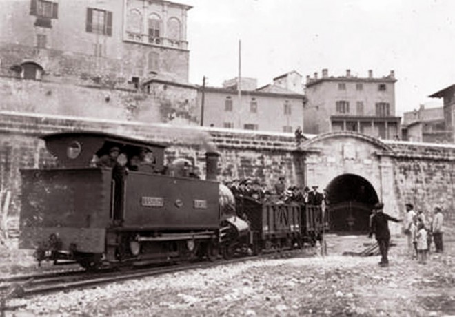 46 locomotora-Puerto Palma.jpg