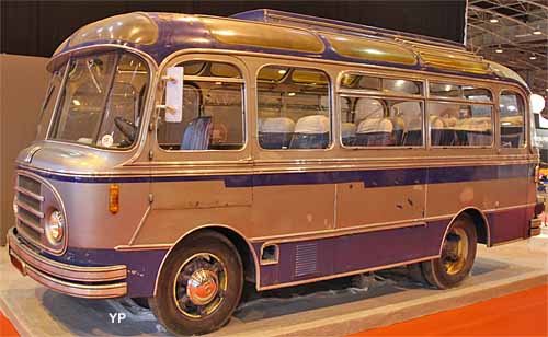 Galion minibus Amiot (Laval) - 1957 (2).jpg