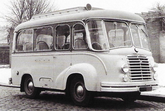 R2061 Amiot - 1951.jpg