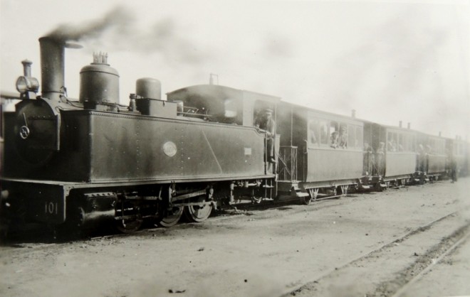 56 - TRIGNAC Chemin fer Morbihan Le train ouvrier  Photo Favière.jpg