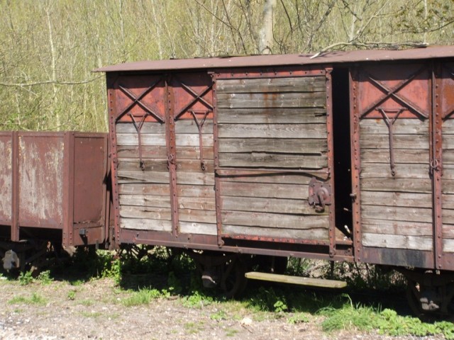 Vieux wagons CFBS.jpg