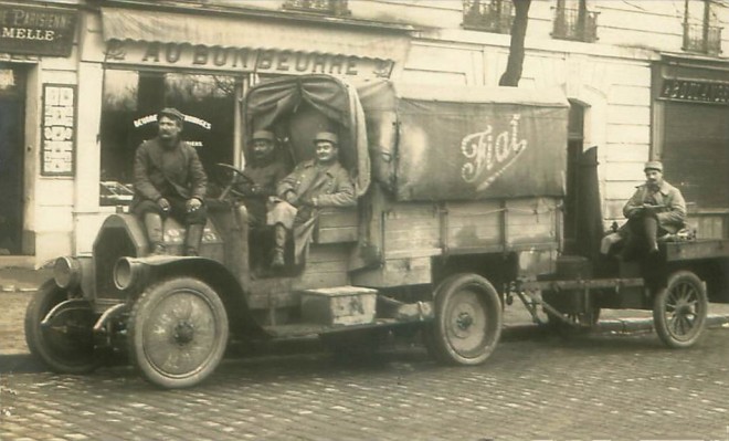 chatillon sous bagneux.carte photo .camion fiat avec miltaire.jpg