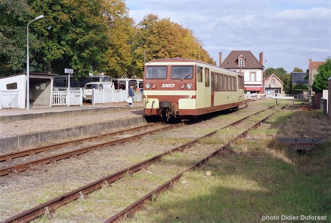 Salbris_gare_octobre_1989.jpg