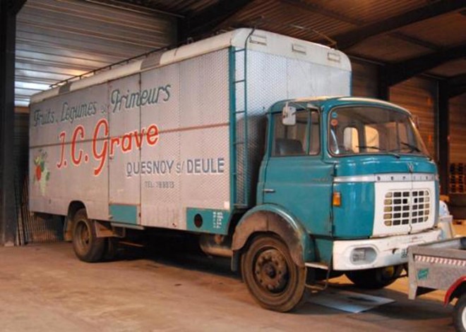 Berliet GBK 75 long.jpg