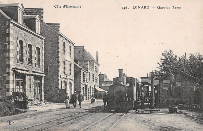 35 - Gare du tramways DSB a Dinard.jpg