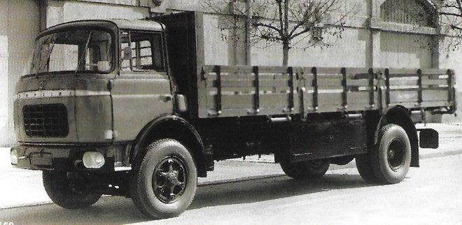 Berliet GBK - Sortie d'usine.jpg