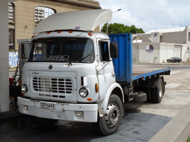 Camion BARREIROS AZOR 1961-65 (URUGUAY).JPG