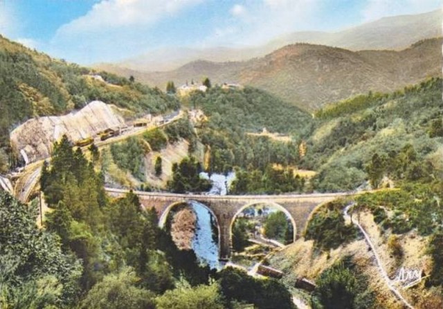 30 Ste Cécile d'Andorge Viaduc Color PF.jpg