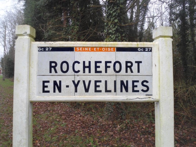 ROCHEFORT EN YVELINES -- Mur Michelin - 30 déc 2018 (1).jpg