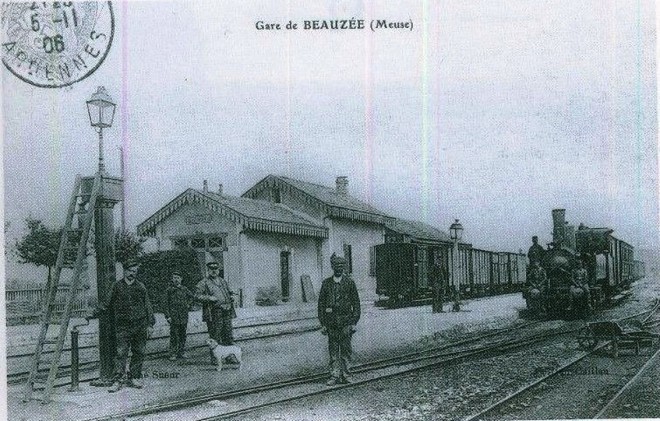 240-Beauzée gare.jpg