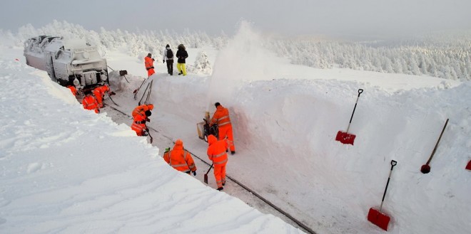 b-brockenbahn-lawine.jpg