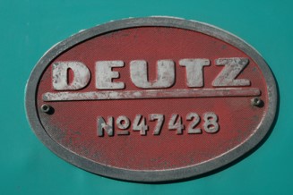 Deutz A2M 517 47428 Vallcebre Plaque de série.jpg
