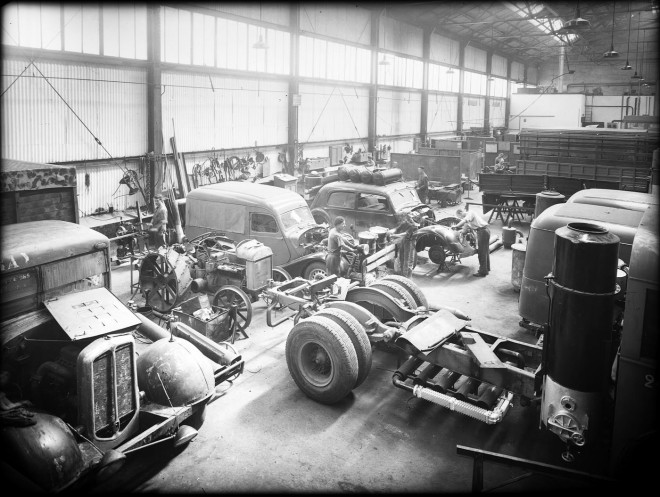 Atelier poids lourds vers 1948.jpg