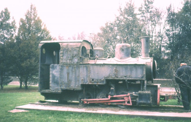 01 030 T Decauville n° 1758, côté droit Raymond Duton.jpg