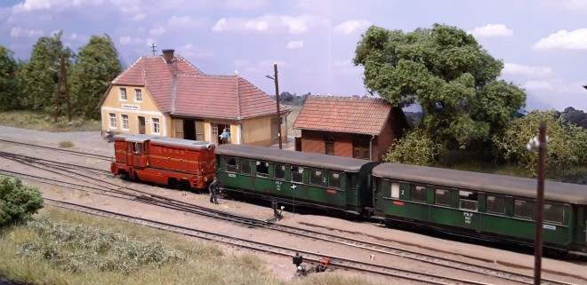 Stacja Rusinowo Wąskotorowe (4).jpg