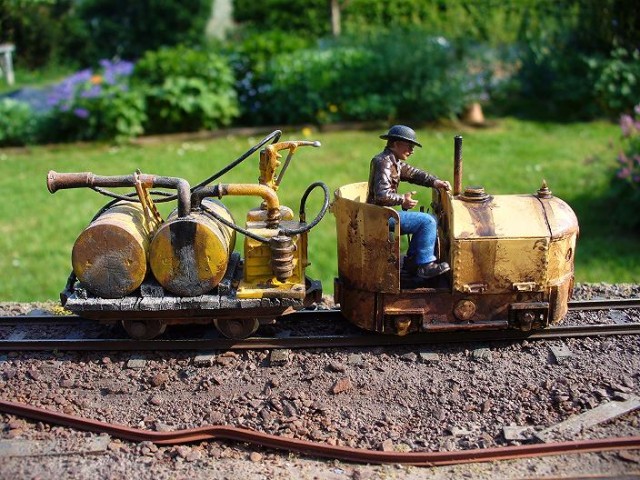 locotracteur KINDER (2).JPG