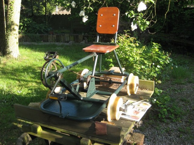 pelivelo peint.jpg