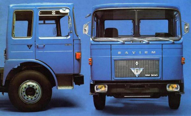 SAVIEM - cabine 860.jpg