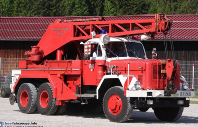 Magirus-Grue-a.JPG