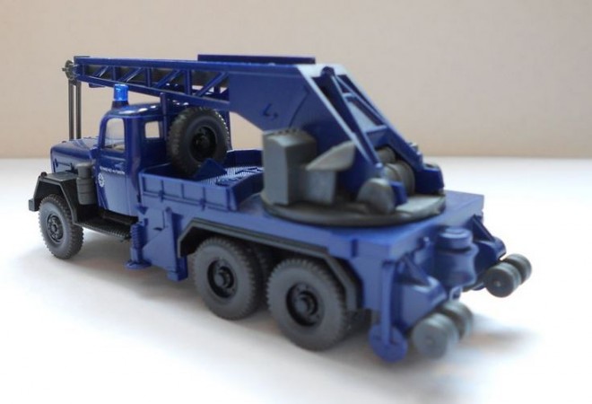 Wiking-Magirus-Grue-b.JPG