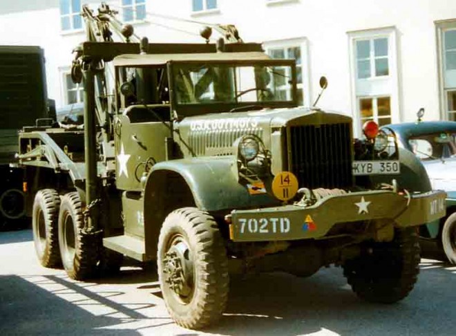 Diamond_T_969A_Wrecker_1943.jpg