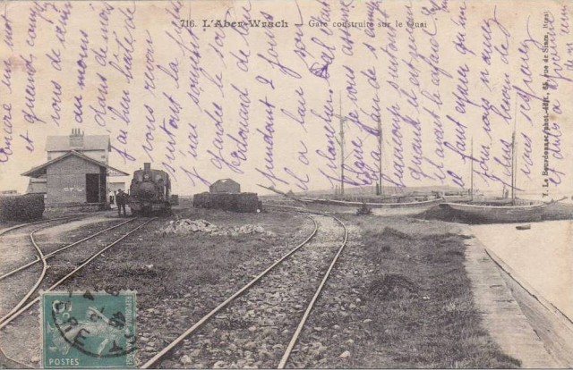 29 LAberwrach Gare bateaux.jpg