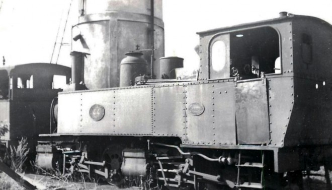 77 - CFD Montereau - Egreville - Gare d´Egreville Loco N°44 (photo Schnabel ).jpg