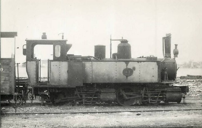 77 - CHEMIN DE FER - Montereau Egreville (photo Schnabel années 50).jpg