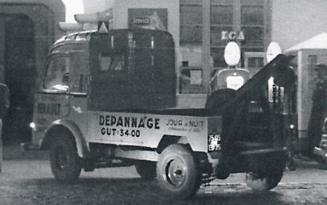 Renault-Goellette-Dépanneuse.jpg