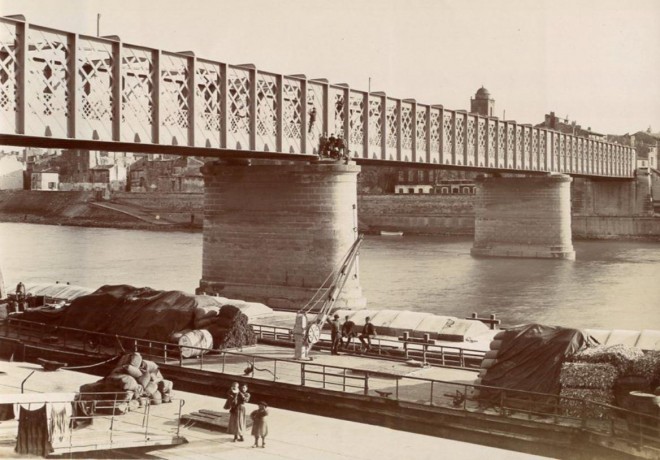 Pont aux Lions.jpg