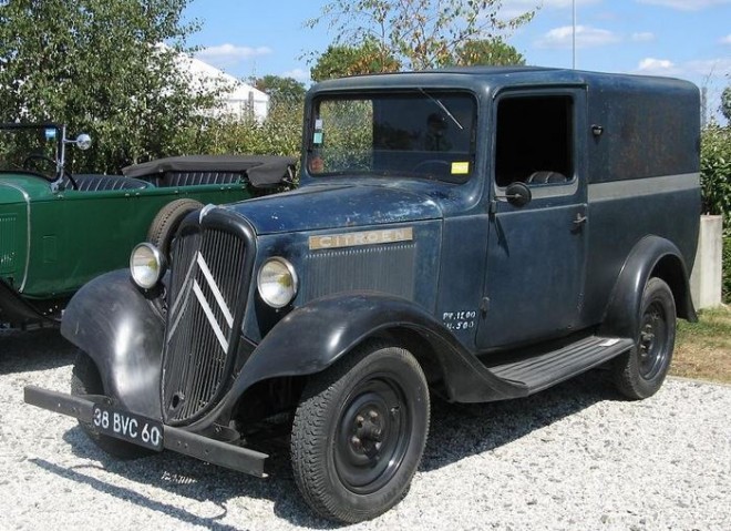 Citroën-Rosalie-04.JPG
