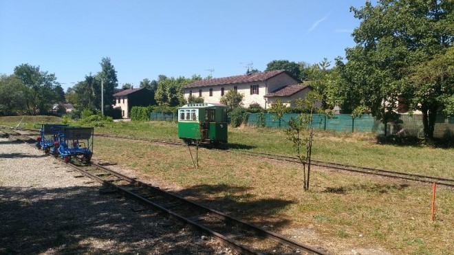 tram.jpg