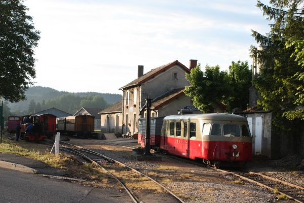 MH.11-05.vfv 404_1.jpg