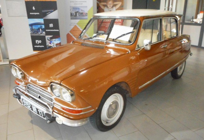 100 ans Citroën - 12 oct 2019 (24).JPG
