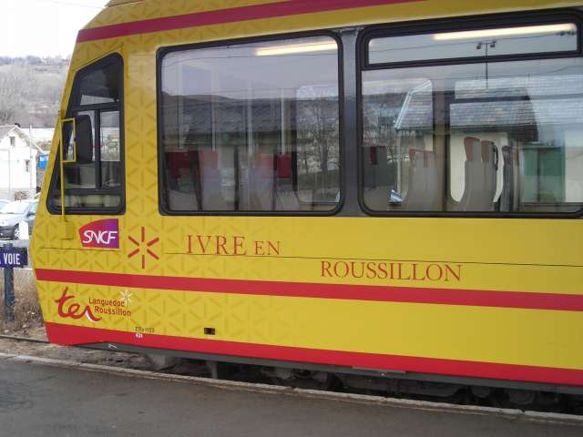 PME Train jaune 1..jpg