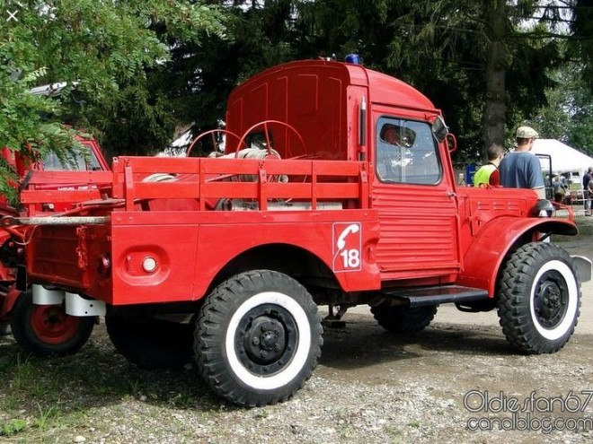 Dodge-WC51-Cabine-H-Pompier-b.JPG