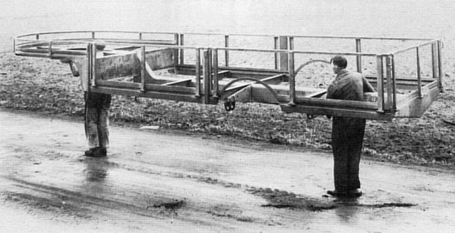 1933 - Ossature remorque DAF.jpg