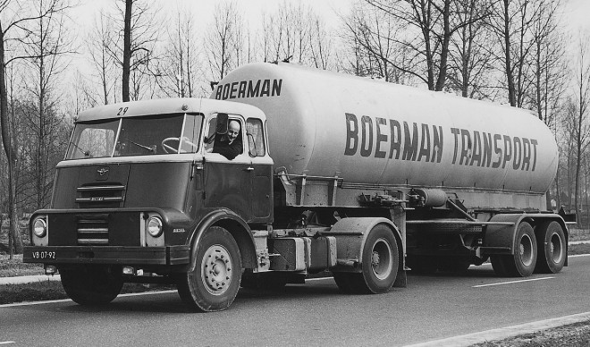 1957-DAF-2000DO.jpg