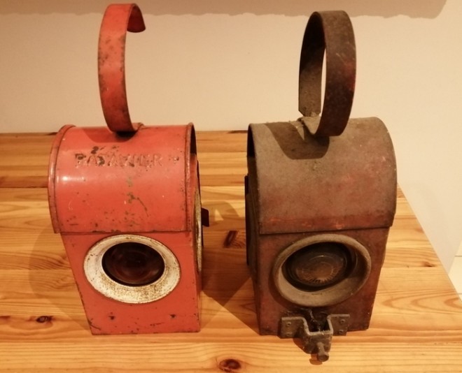 lanterne rouge x 2.jpg