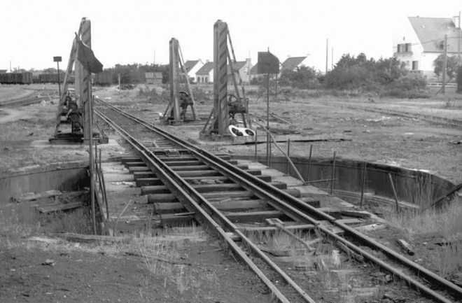 Loudéac 010 pont NB.jpg