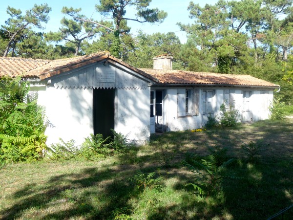 Ancienne école de la Bouverie - 2010.JPG