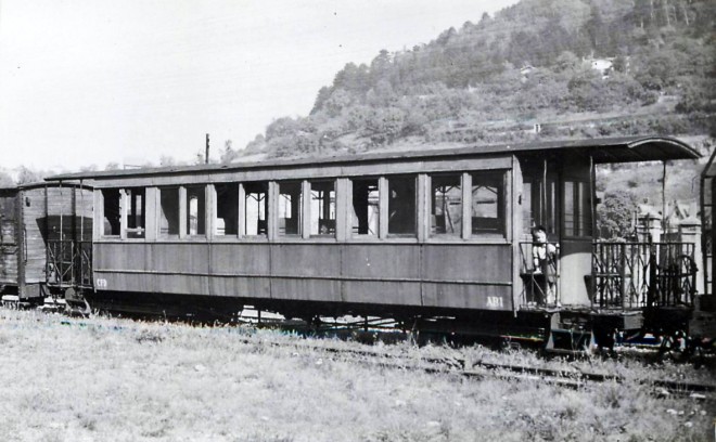 25 - CHEMIN DE FER DU DOUBS - voiture à bogies AB1.jpg