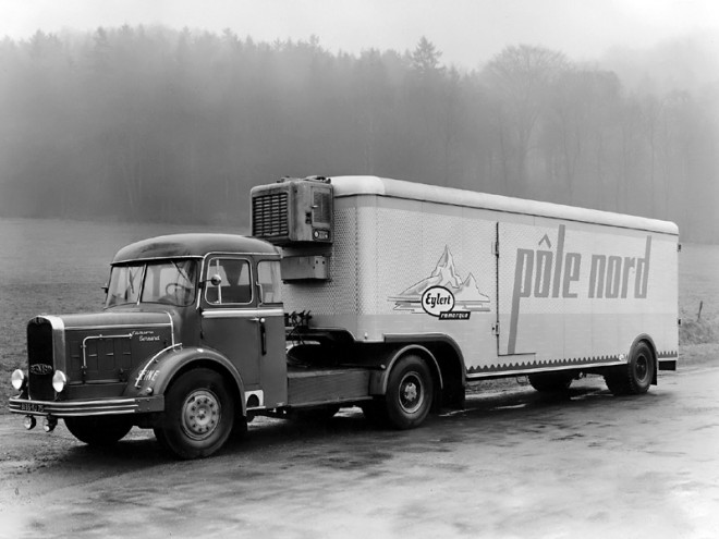 Bernard 150 MB 35 - Cabine Pelpel 2.jpg