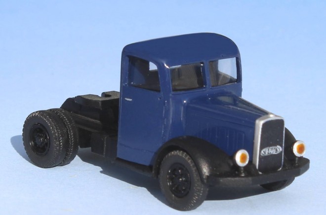 SAI-4404---Tracteur-Bernard-110-MA-15-TA436-bleu-marine.jpg