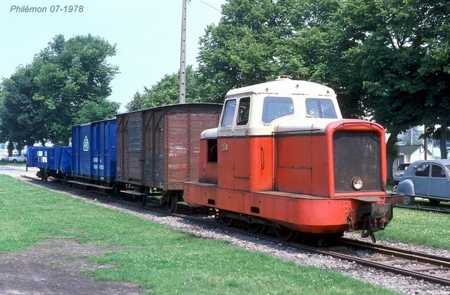 APOcfbs0719781.jpg