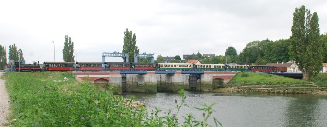 DSC_2702a.jpg