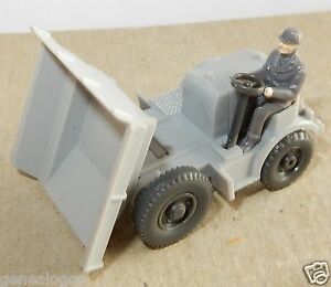 WIKING 10657 - Chargeur Zettelmeyer.jpg