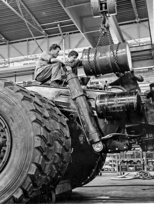 Berliet-Bourg-dumper-T45.jpg