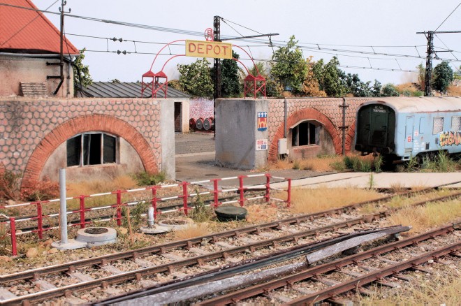 entrée dépôt 3.jpg