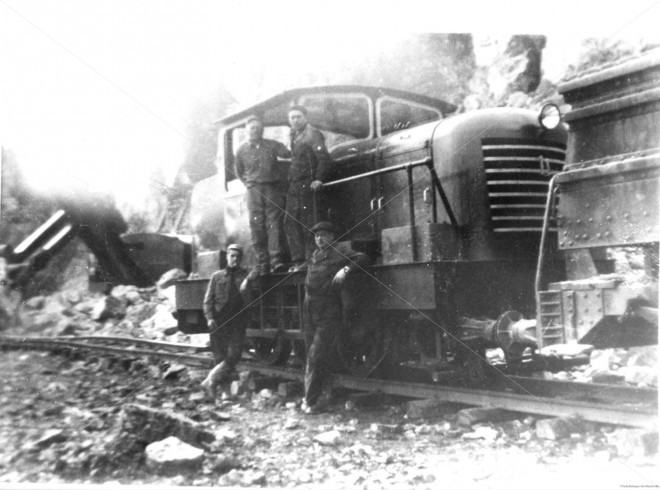 Maxeville 1950 tracteur Moise 02.jpg